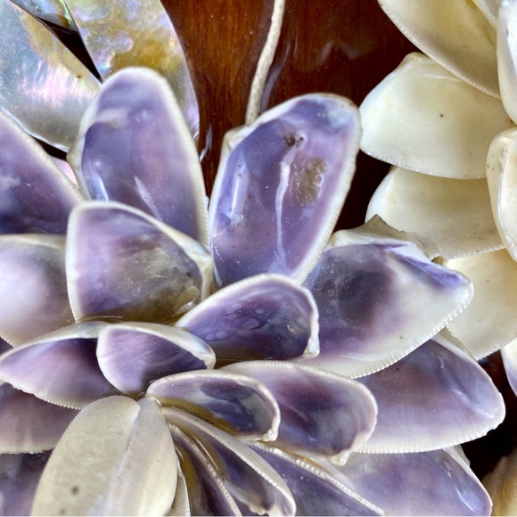 Vintage shell art picture, flowers, floral purple white, mother of pearl, Spain - Picture 8 of 13